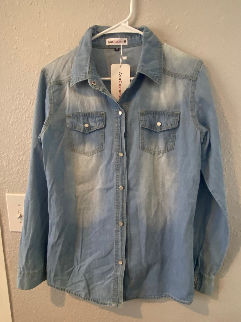 AvaCostume Women's Long Sleeve Double Pocket Slim Jean Denim Shirt pearl button